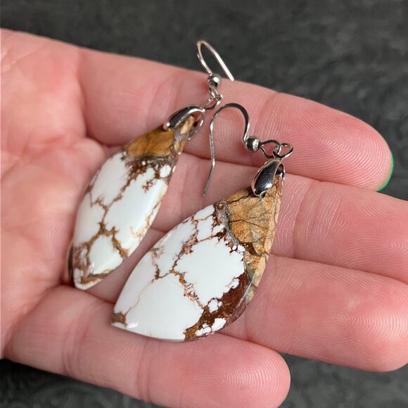 Wild Horse Turquoise Magnesite Crazy Horse Appaloosa Stone Earrings - Picture 4 of 8